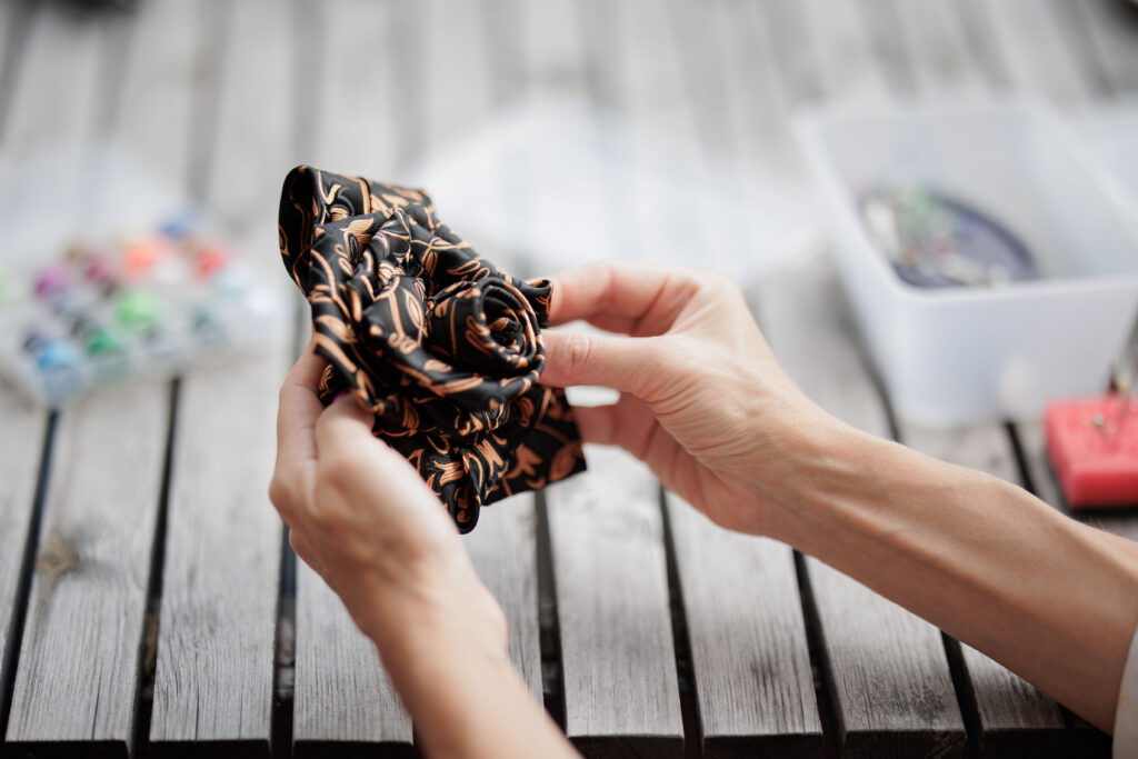 女人,為自己而綻放的玫瑰 《From Tie, Becoming Rose》(2026 國際婦女節藝術行動) figure 7